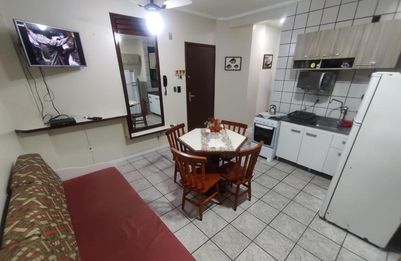 Appartamento Afonso Cardoso Da Veiga Florianópolis Esterno foto